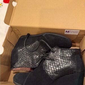 Stylish Black Ankle Boots